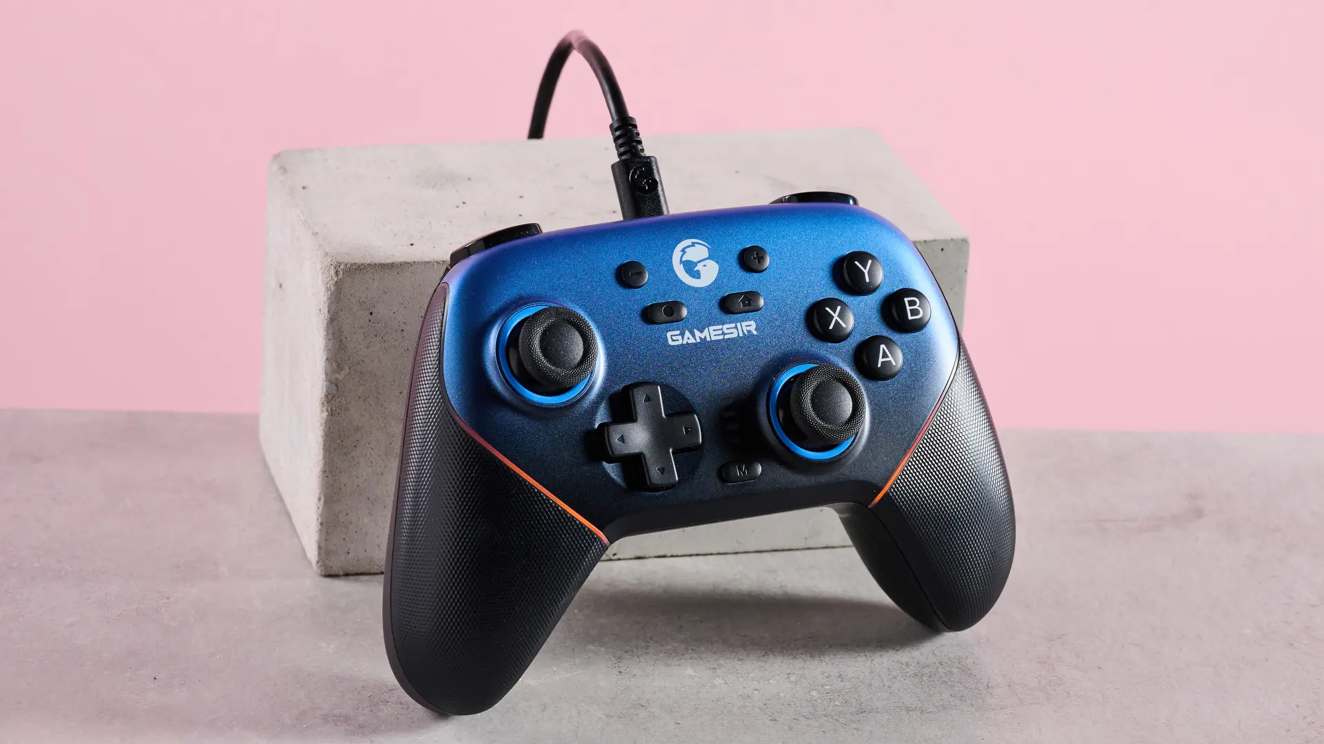 GameSir Super Nova review: a familiar controller design with a dizzying number of customizations